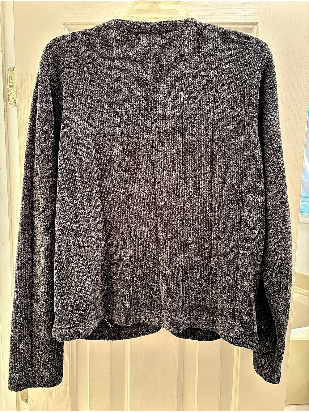 Van Heusen V-Neck Cardigan in Black & Gray Size Large - Picture 9 of 11